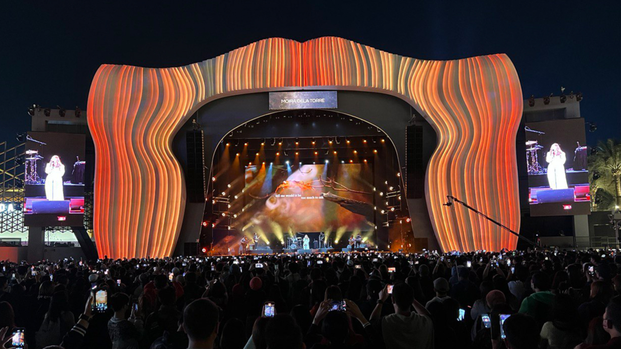 Moira Dela Torre Conquers The Hearts of Thousands in Dubai Valentine’s Concert