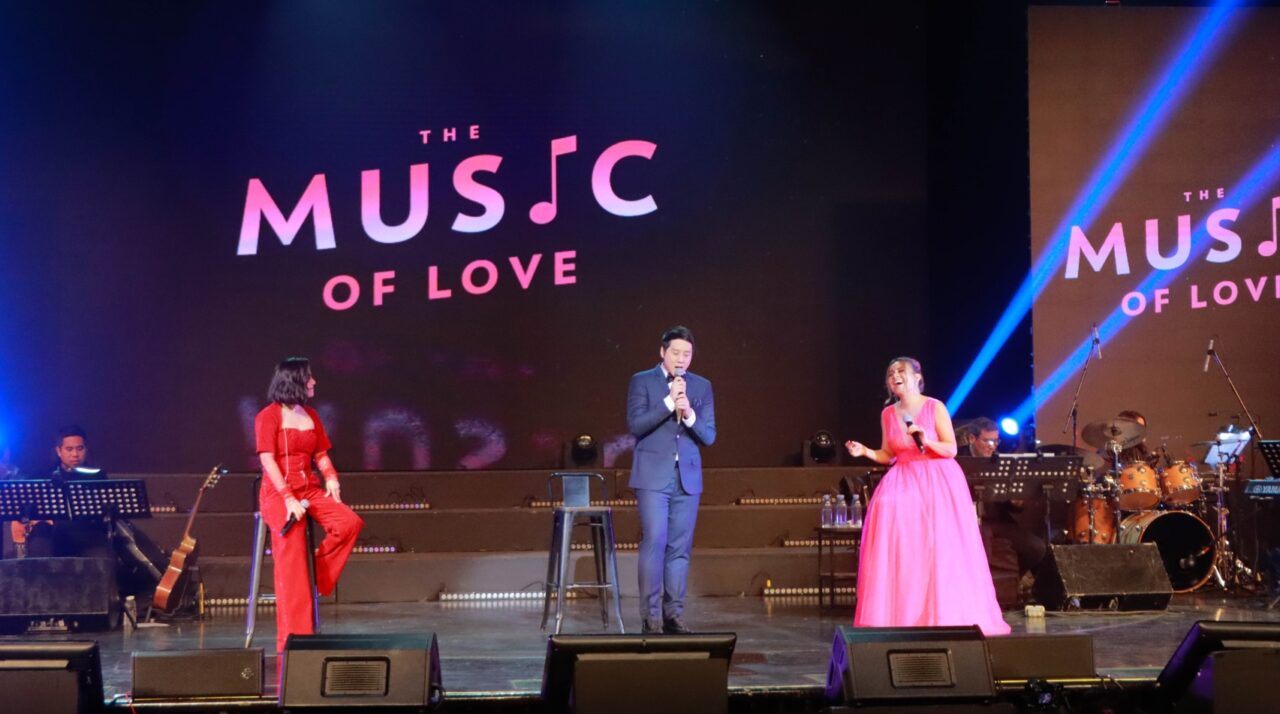 Kyla, Richard Poon, and Sitti serenade Newport in The Music of Love